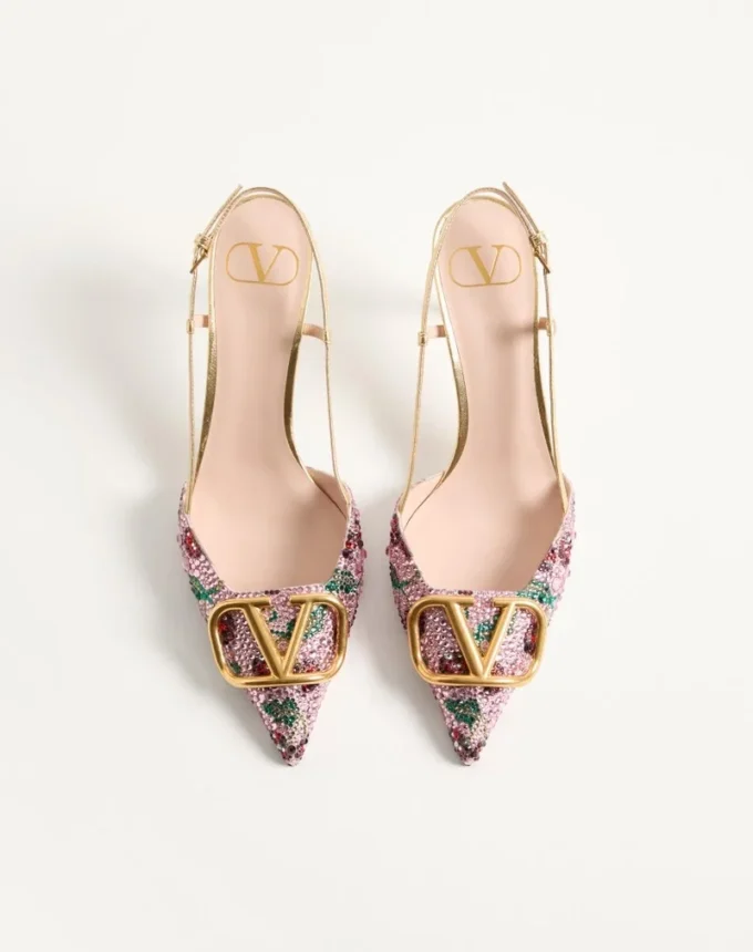 VLogo Signature Slingback Décolleté with Cherryfic embroidery 80mm VLogo Signature Slingback Décolleté with Cherryfic embroidery 80mm