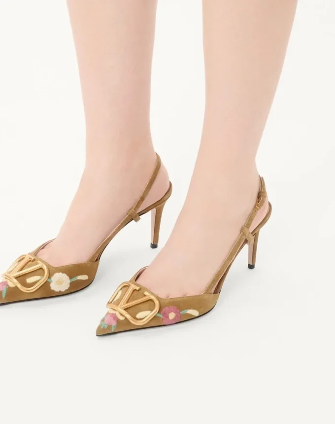 VLogo Signature Slingback Pump In Crust Leather With Floral Embroidery 80Mm