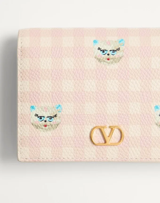 VLogo Signature Wallet in Le Chat De La Maison Grainy Calfskin