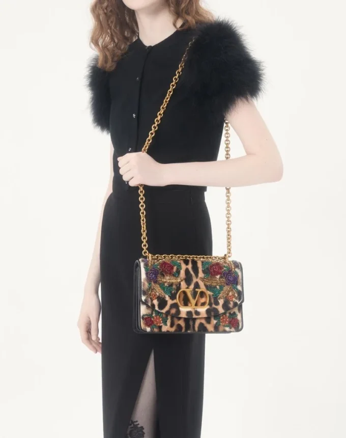 Wool Knit Cardigan With Feathers Wool Knit Cardigan With Feathers